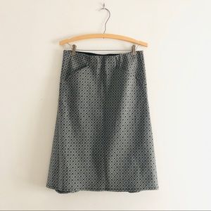nwot MAX STUDIO stretchy godet B&W skirt w/pockets